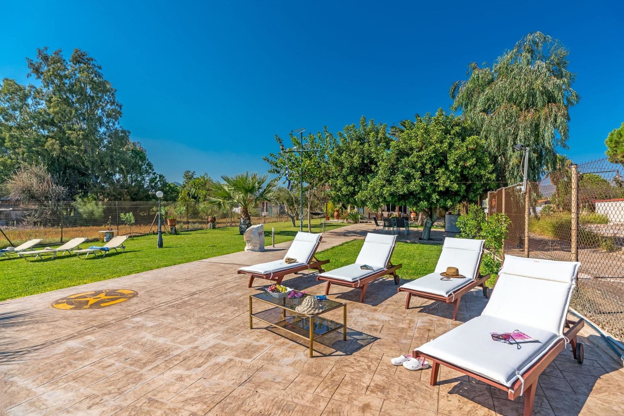 Maria'S Seaside Villa - House With 3 Rooms In Marathon, With Wonderful Экстерьер фото